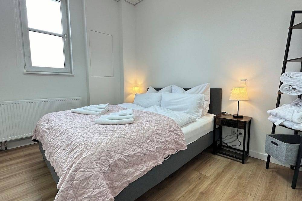 Ganze Wohnung, Das Loft - 4 Sz - 2 Wc - 2 Duschen - Sauna - 2 Tiefgaragen Parkplätze in Speyer, Rheinebene