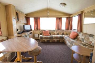 Glamping for 6 People in Walton on the Naze, Essex, Photo 3