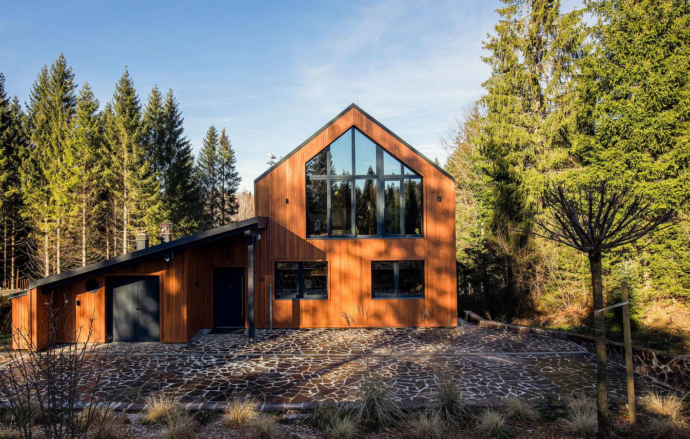 Charmantes Apartment mit 1 Schlafzimmer, Pool, Terrasse und WLAN in Delnice, Primorje-Gorski Kotar