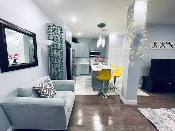 Apartment for 4 people, with yard in Philadelphia