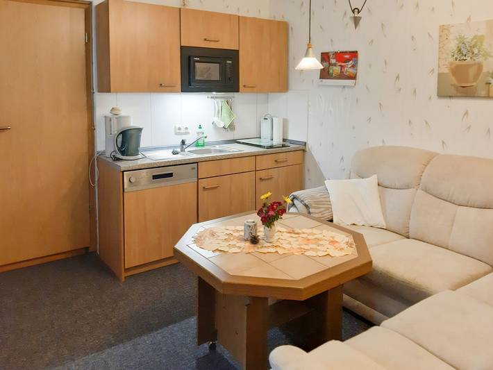 Bungalow für 4 Personen, mit Terrasse und Garten im Thüringer Wald - 2