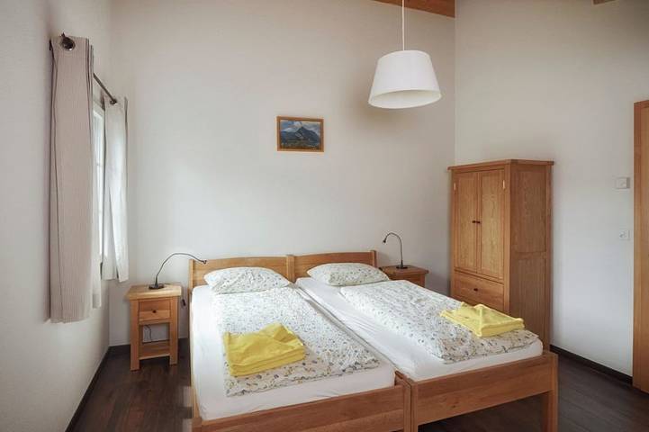 Geheel appartement, CityChalet Appartement/Fewo Krokus**** in Interlaken, Meer van Thun