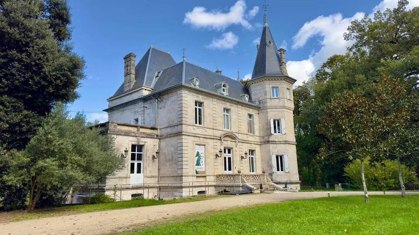 Gîte pour 4 personnes, avec jardin à Layrac