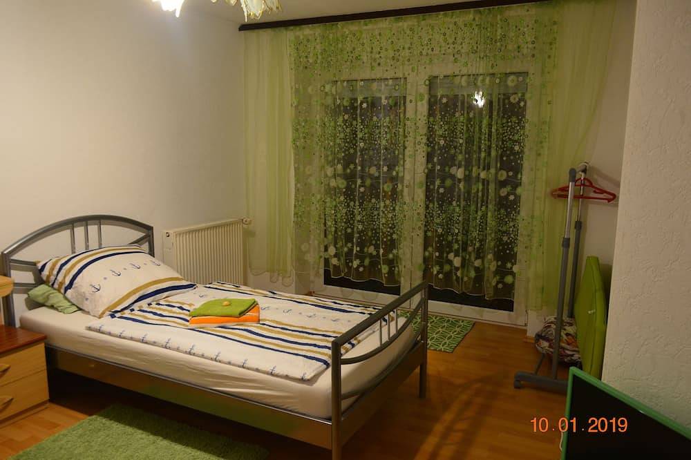 Ganze Wohnung, Ferienwohnung bei Giesen( kein Haus) in Giesen, Landkreis Hildesheim