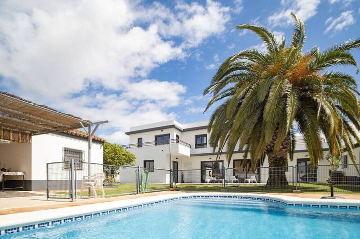 Chalet para 9 personas, con balcón y jardín en Sanlúcar de Barrameda