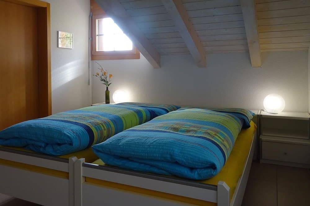 Ganze Wohnung, Beatenberg in der Nähe von Interlaken: Wunderbare Aussicht auf See und Berge in Beatenberg, Thunersee