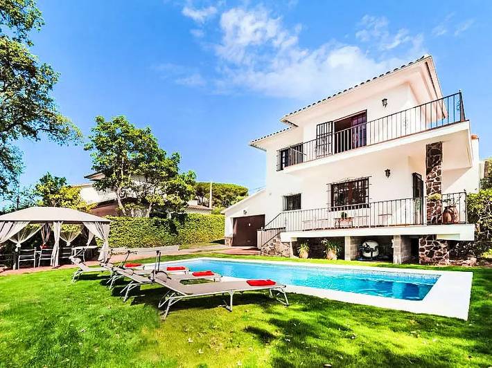 Casa rural para 8 personas, con Jardín y Piscina en Platja d'Aro