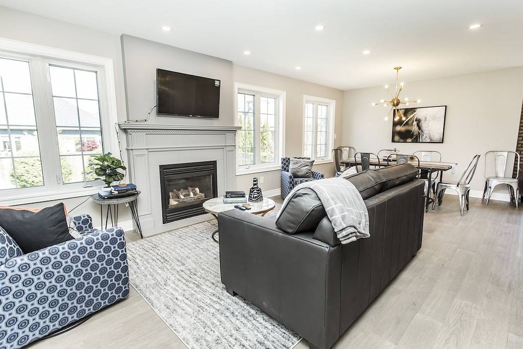 Serenity On Simcoe - Voll Renovierter Bungalow-Old Towne in Niagara-on-the-Lake, Niagara Fälle