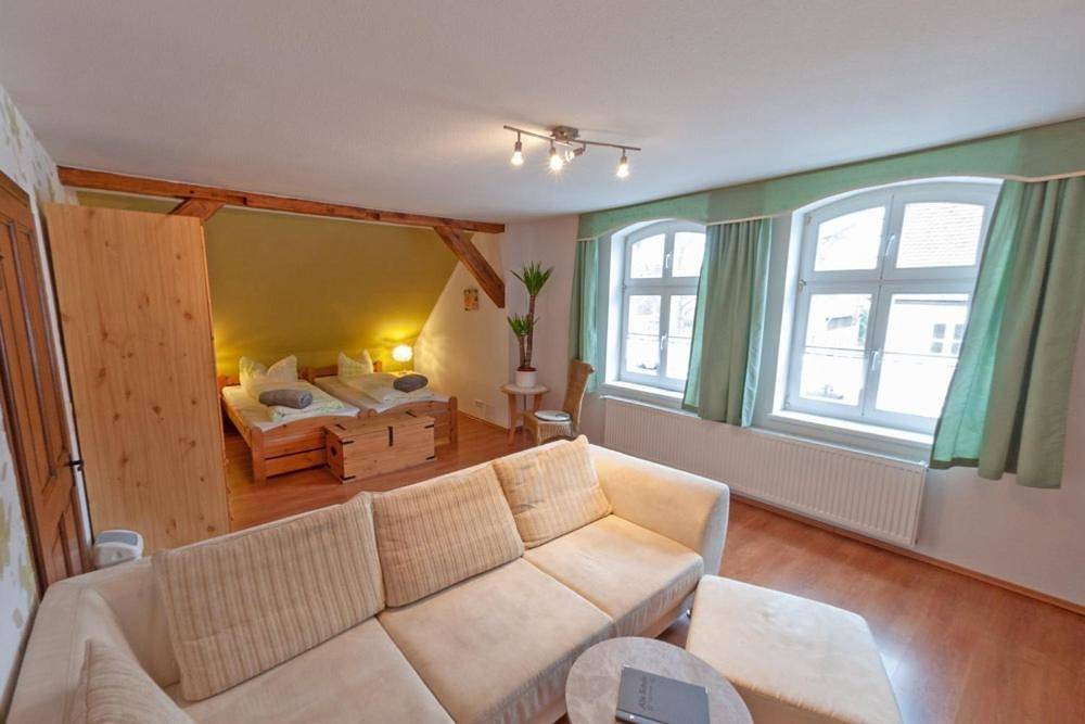 Alte Schule Café und Pension in Fürstlich Drehna, Luckau