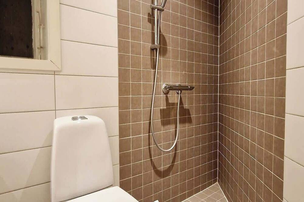 Entire apartment, City center retreat with king bed in Bergenhus, Bergen
