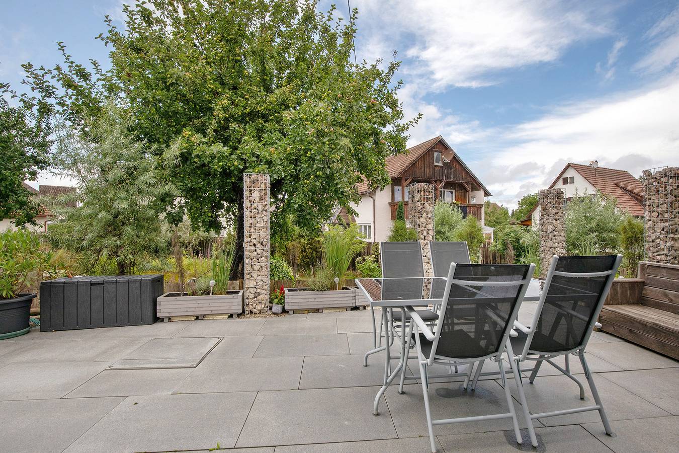 Ganze Wohnung, Ferienwohnung 'Schneider' mit Privatterrasse, Gemeinschaftsgarten und Wi-Fi in Blaubeuren, Alb-Donau-Kreis