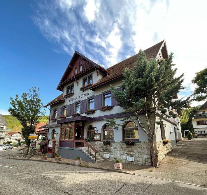 Hotel für 4 Personen, mit Garten und Ausblick, mit Haustier in Baden-Baden