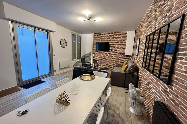 Apartamento entero, Le Grand Jaures Paris 8 people in París, Isla de Francia