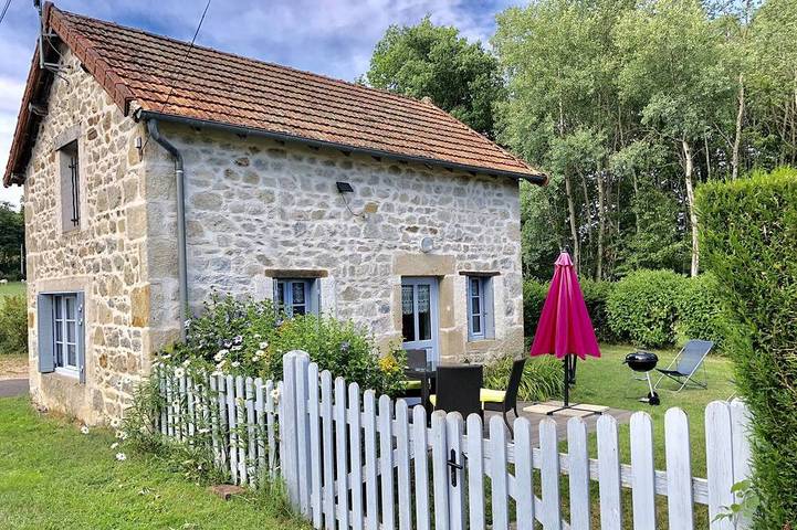 Location de vacances pour 3 personnes, avec Terrasse et Jardin à Gouttières