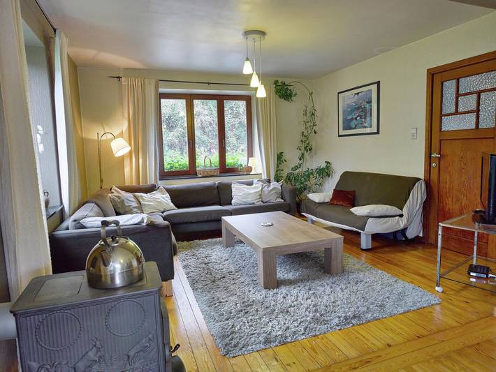Location de vacances pour 6 personnes, avec Terrasse et Jardin à Stoumont