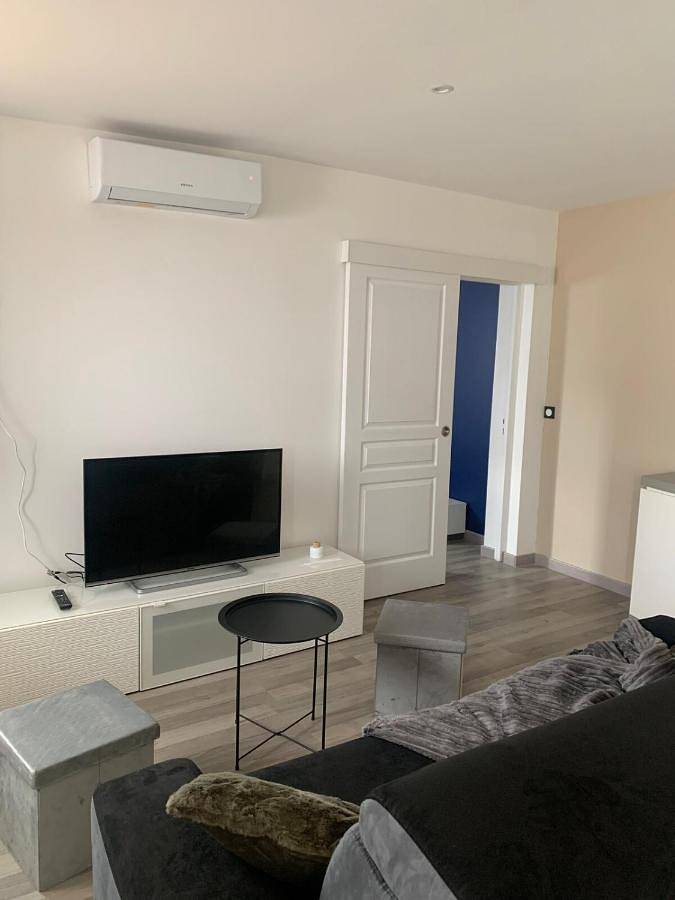 Appartement entier, Maison, Parking privé, Climatisation ! in Décines-Charpieu, Lyon et ses environs
