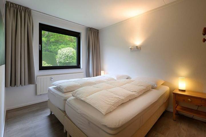 Ferienwohnung für 4 Personen, mit Terrasse und Pool in Nieuw-Haamstede - 2