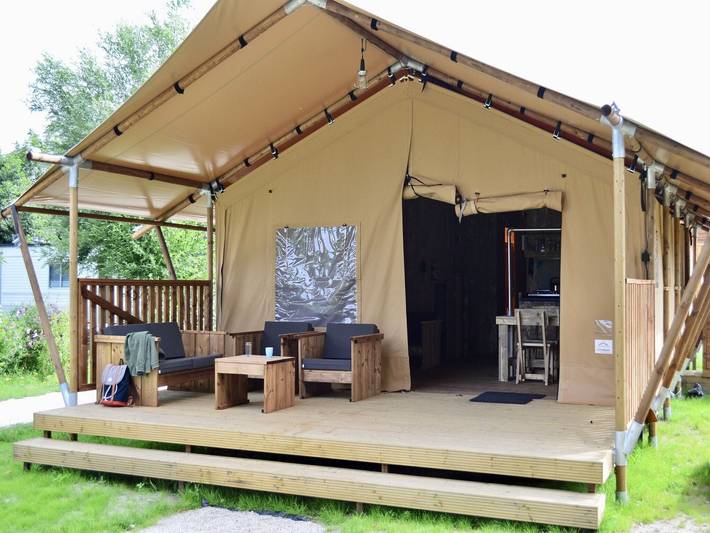 Zelt für 6 Personen, mit Terrasse in Westland