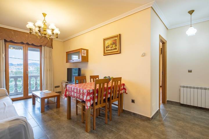 Gîte pour 3 personnes, avec jardin à Cangas - 2