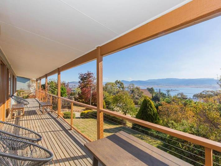 Ferienhaus für 16 Personen, mit Ausblick und Balkon - 1