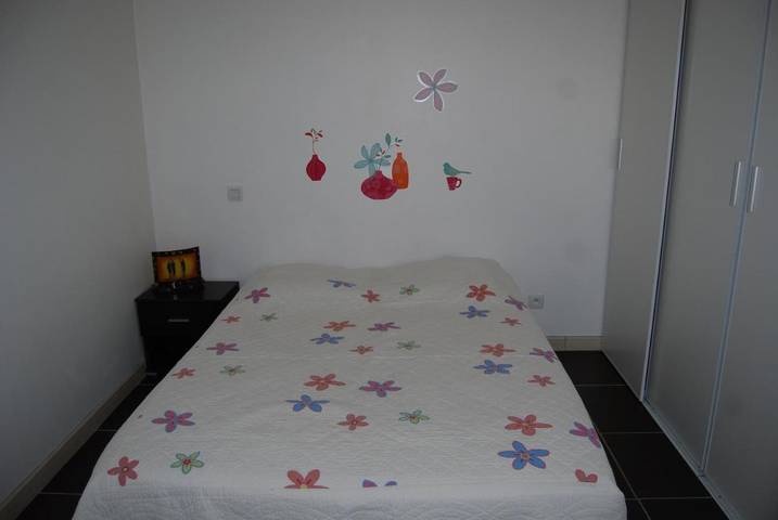 Gîte pour 2 personnes, avec terrasse ainsi que jardin et vue à Le Soler - 4