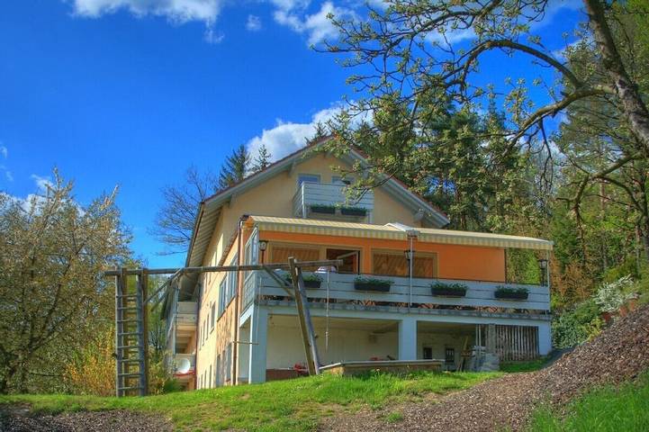 Ferienhaus für 33 Personen, mit Balkon und Garten sowie Sauna