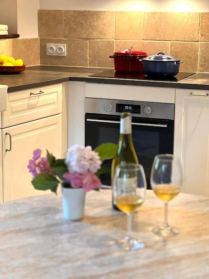 Location de vacances pour 2 personnes, avec vue ainsi que jardin et terrasse dans Cénevières - 4