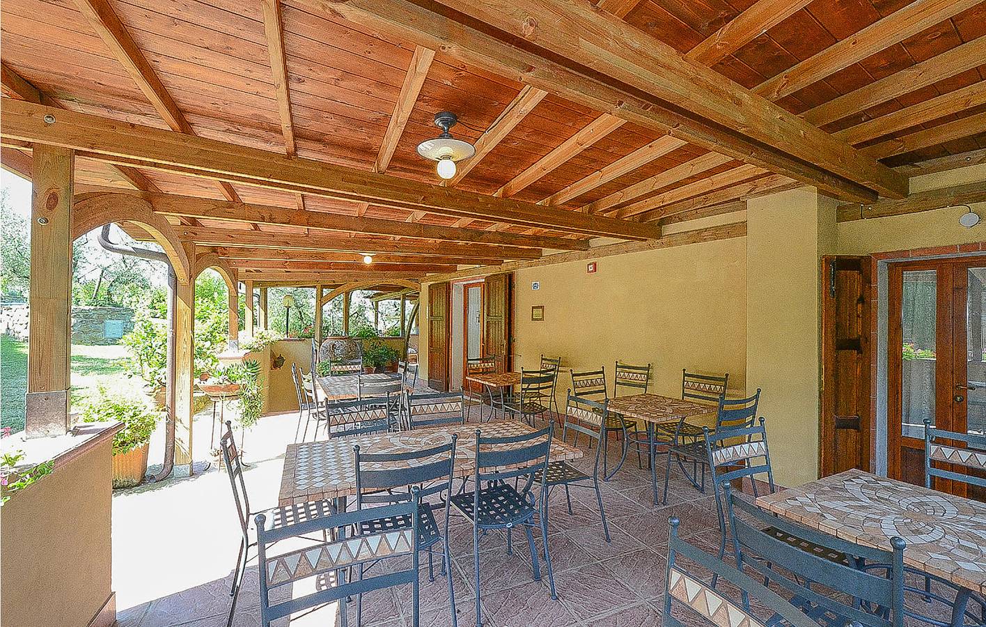 La Lama Gemütliche 2BR Wohnung mit Pool & Parkplatz in Castelfranco di sopra, Castelfranco Piandiscò (gemeinde)