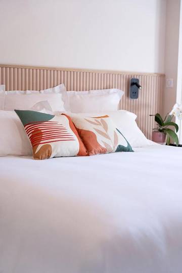 Hôtel pour 2 personnes, avec jardin ainsi que vue et terrasse à Montferrat