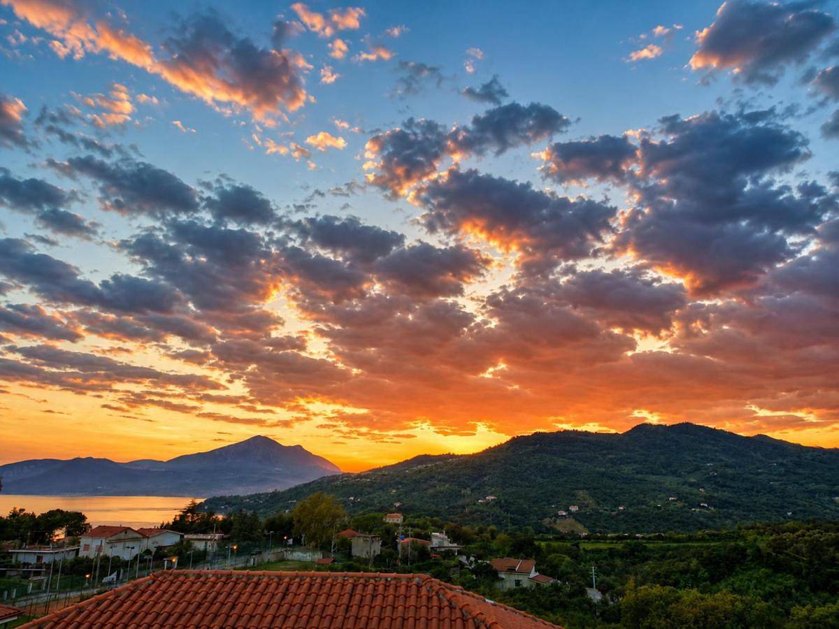 La tela di Penelope in Villammare, Vibonati