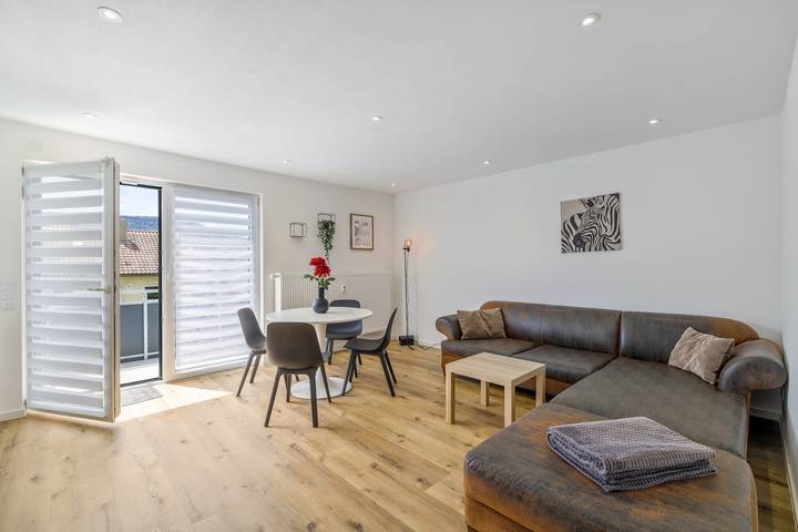 Ferienwohnung für 4 Personen, mit Balkon in Mössingen