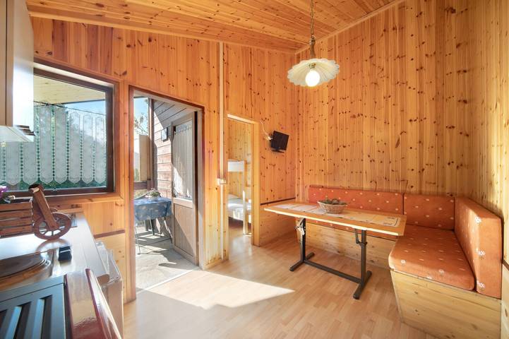 Casa vacanze "Casa Genziana" con vista sulle montagne, Wi-Fi e giardino in Comune di Barzio, Prealpi Bergamasche Occidentali