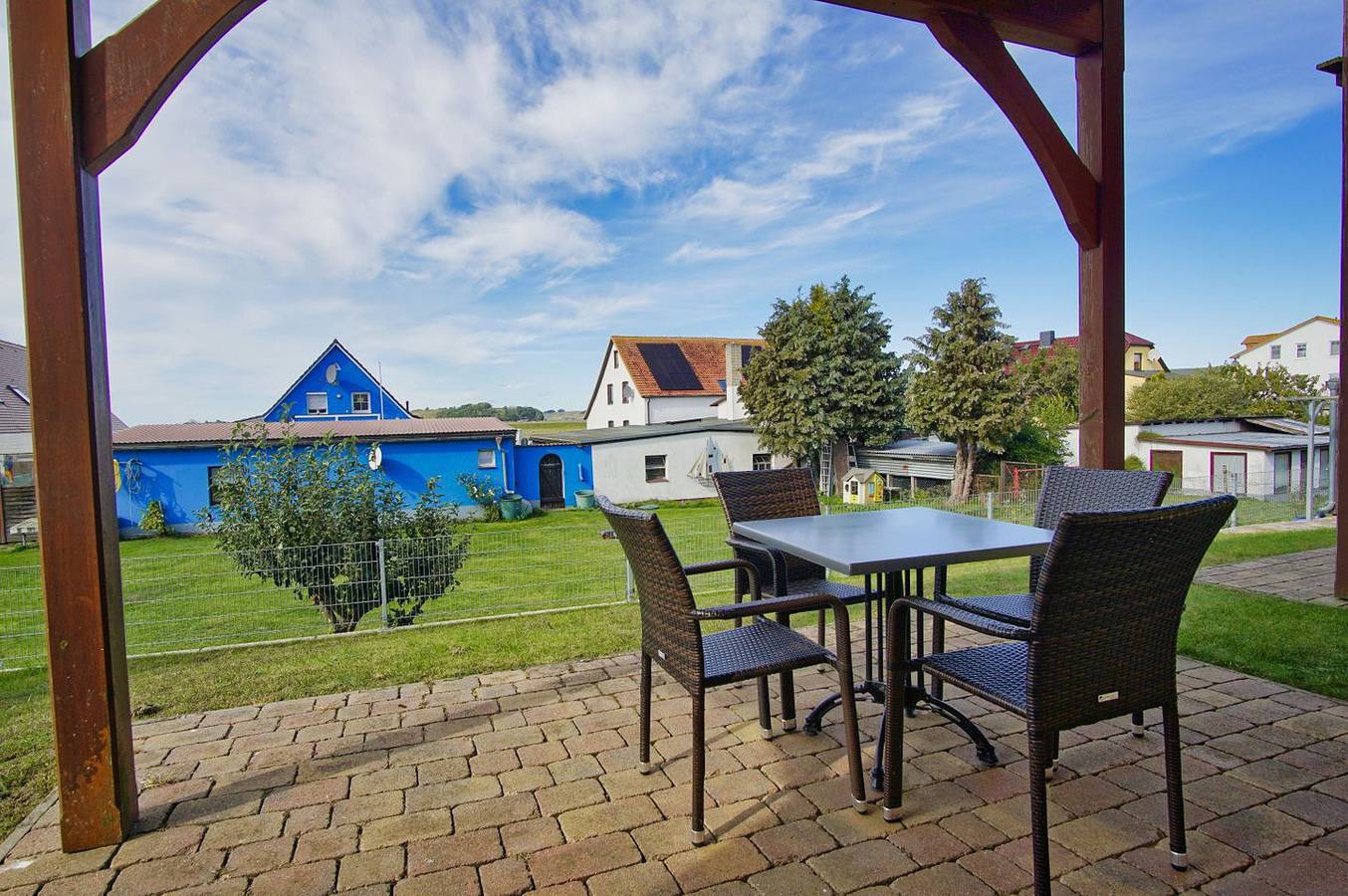 Ganze Wohnung, Schicke Fewo mit Terrasse, Schwimmbad&Sauna gratis - Haus De niege Wech Fewo 01 in Thiessow, Mönchgut