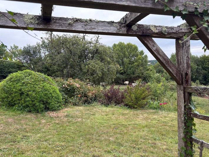 Location de vacances pour 7 personnes, avec jardin ainsi que terrasse et vue à Courtonne-la-Meurdrac - 4