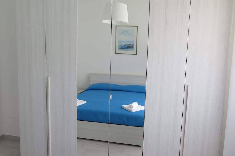 Appartamento intero, A casa di Marta bivani con giardino privato in Palese, Bari