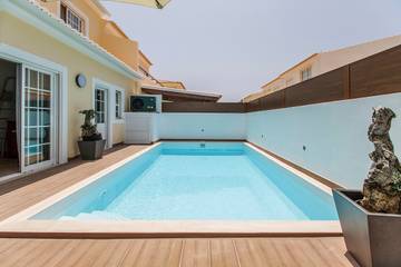 Beach Rental for 10 Guests in São Gonçalo de Lagos, Algarve, Picture 4