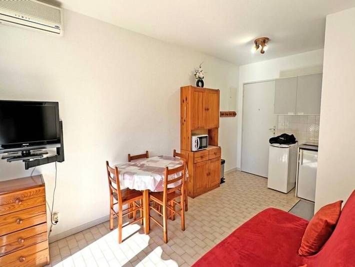 Gîte pour 4 personnes, avec terrasse, adapté aux familles dans Office de Tourisme Sainte Maxime - 2