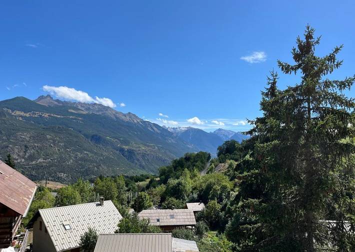 Location de vacances pour 4 personnes, avec terrasse et vue, animaux acceptés à Champcella