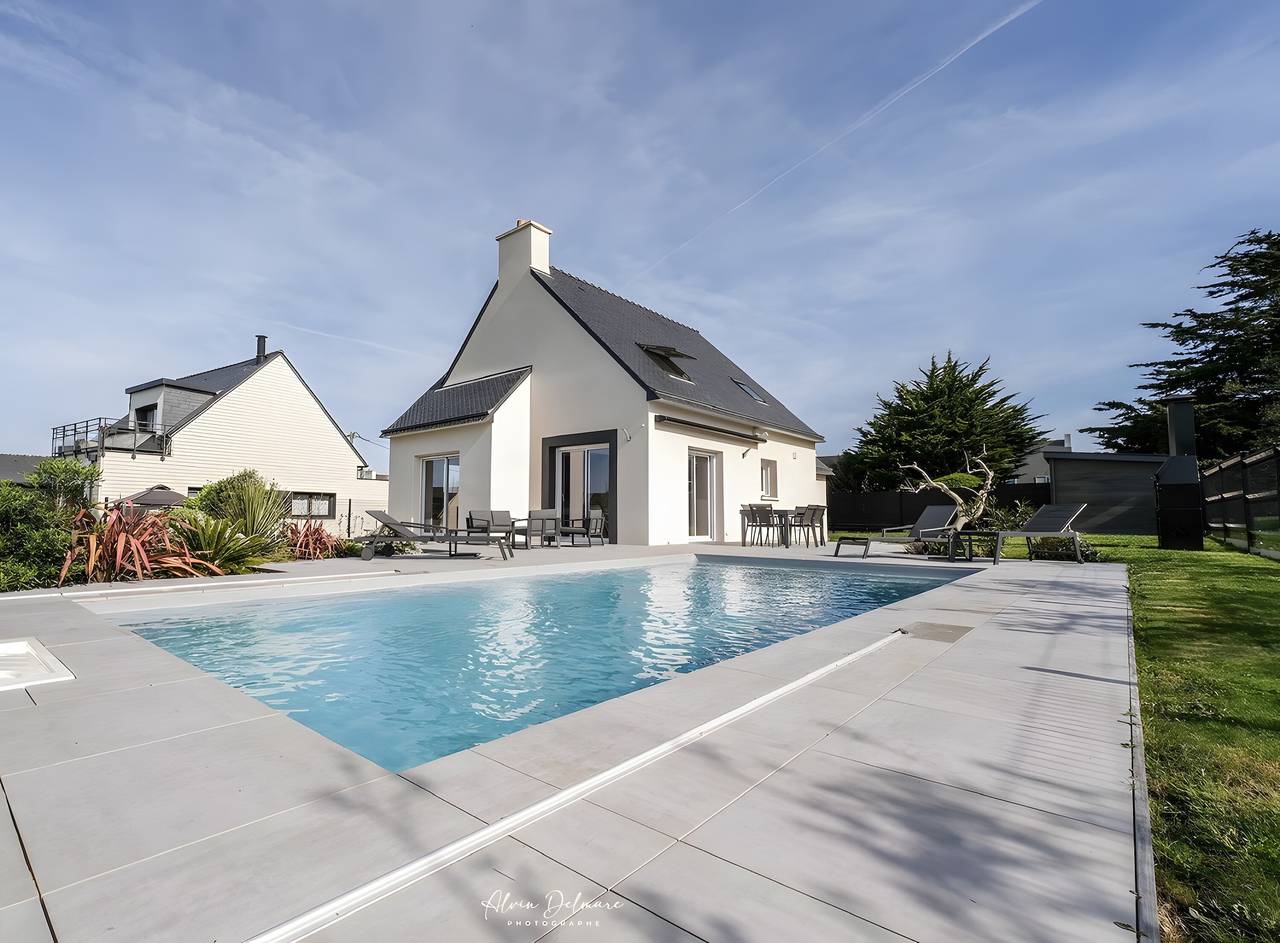 Maison de vacances Ty Rhuys avec piscine privée, grand jardin et plage à 300m in Saint-Gildas-de-Rhuys, Côte des Mégalithes