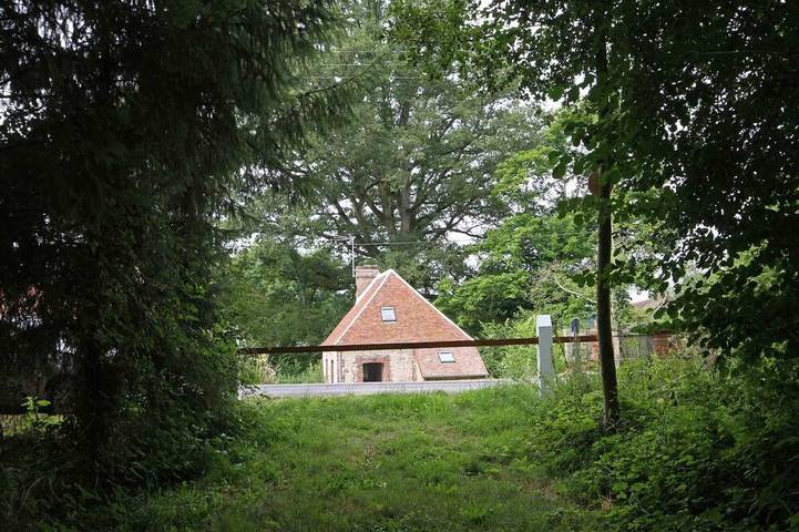 Alte Mühle mit Terrasse und Haustiere erlaubt in Longny-les-Villages, Parc naturel régional du Perche