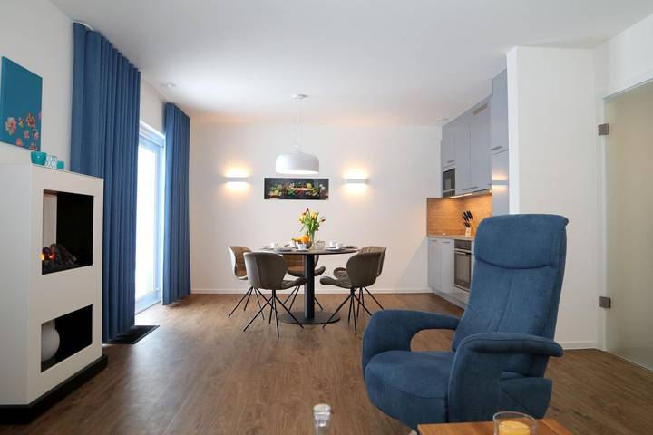 Ferienhaus für 4 Personen, mit Garten und Seeblick sowie Sauna in Hessen - 2