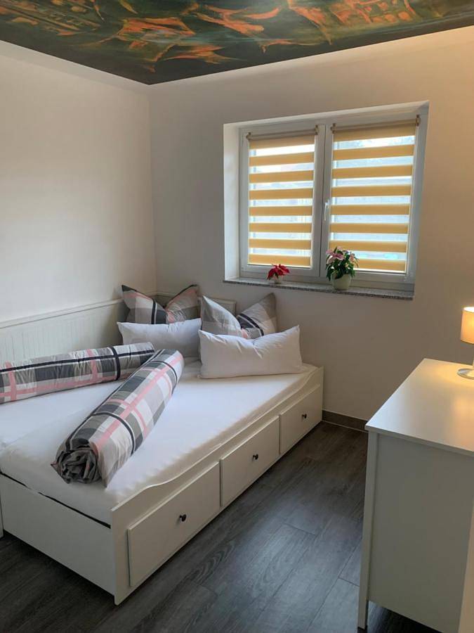 Ferienwohnung für 5 Personen, mit Terrasse und Garten