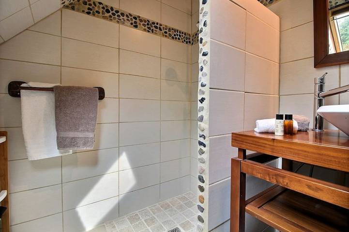 Gîte pour 4 personnes, avec piscine dans Sottevast - 4