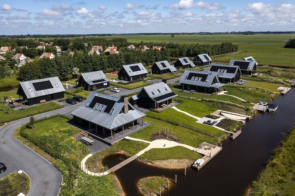 Schöne Villa mit großem Garten in Sint Nicolaasga, Ijsselmeer