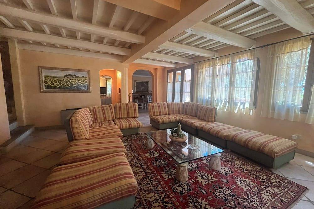 Villa in Maremma 20 km from the sea. Ac Swimming pool, jacuzzi, steam bath, gym in Grosseto, Province de Grosseto