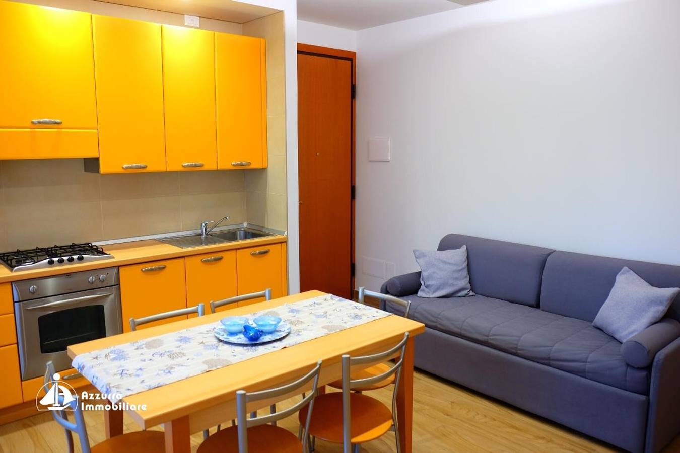 Ganze Wohnung, Ferienwohnung 'Residenz Borgo Dei Fiori A06' mit Gemeinschaftspool und privater Terrasse in Lido di Jesolo, Jesolo