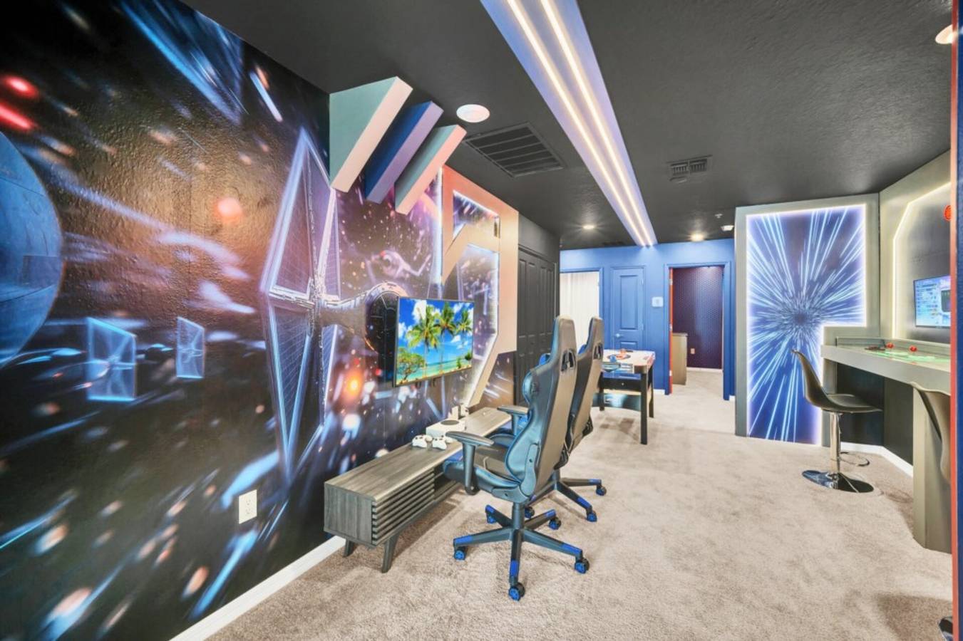 Orlando Villa 6223: Luxury 5-Star Villa Minutes from Disney in Four Corners, Lake County