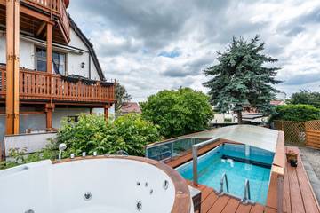 Ferienwohnung für 3 Personen, mit Garten und Whirlpool in Dresden umland