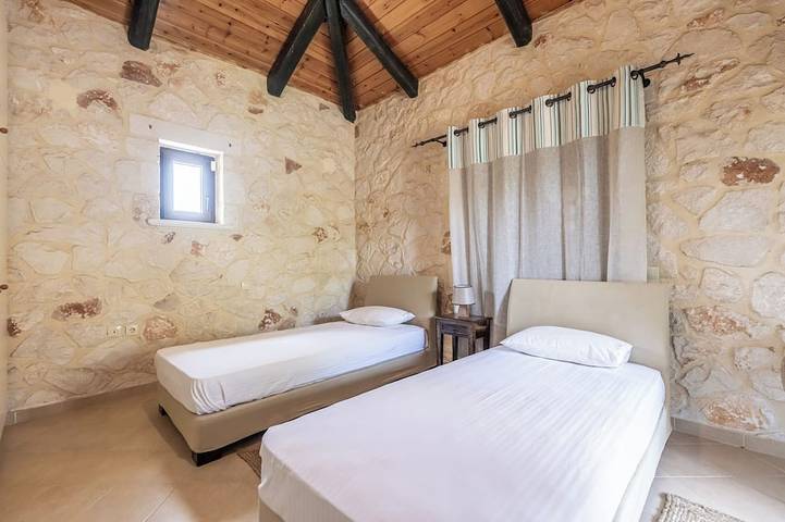 Aliki Villa - Country house with private swimming pool and view in Bochali, Zante