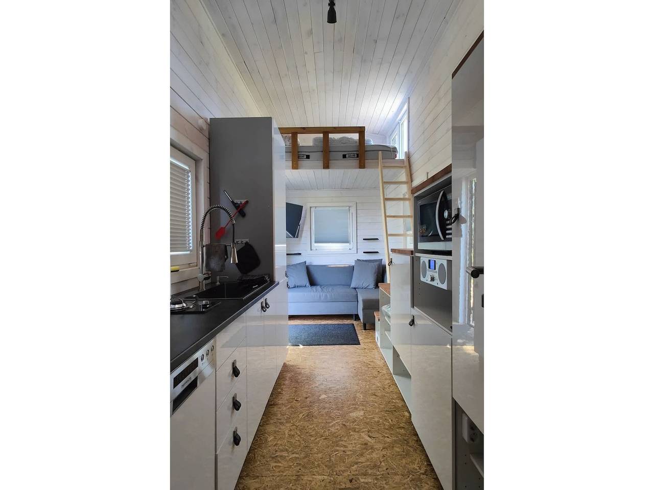Ganze Wohnung, Tiny House in ruhiger Alleinlage am Naturteich in Großharthau, Oberlausitz-Niederschlesien
